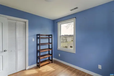 424 Oak Avenue Waynesboro VA 22980