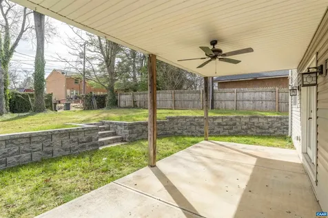 424 Oak Avenue Waynesboro VA 22980