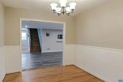 424 Oak Avenue Waynesboro VA 22980