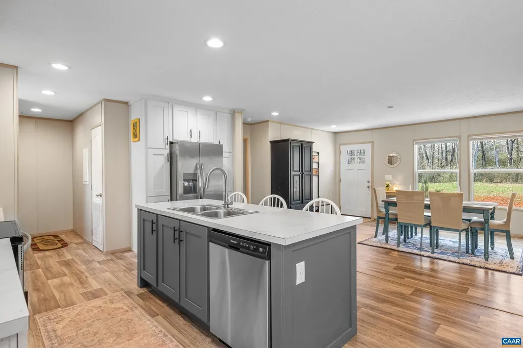 235 Shores Road Palmyra VA 22963