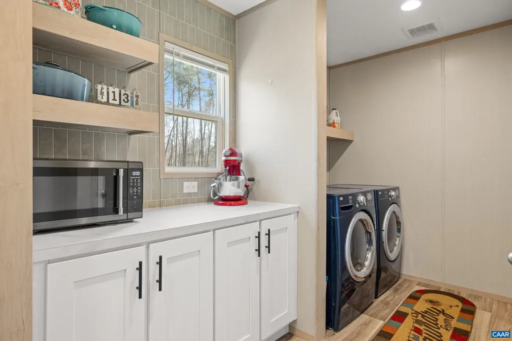 235 Shores Road Palmyra VA 22963