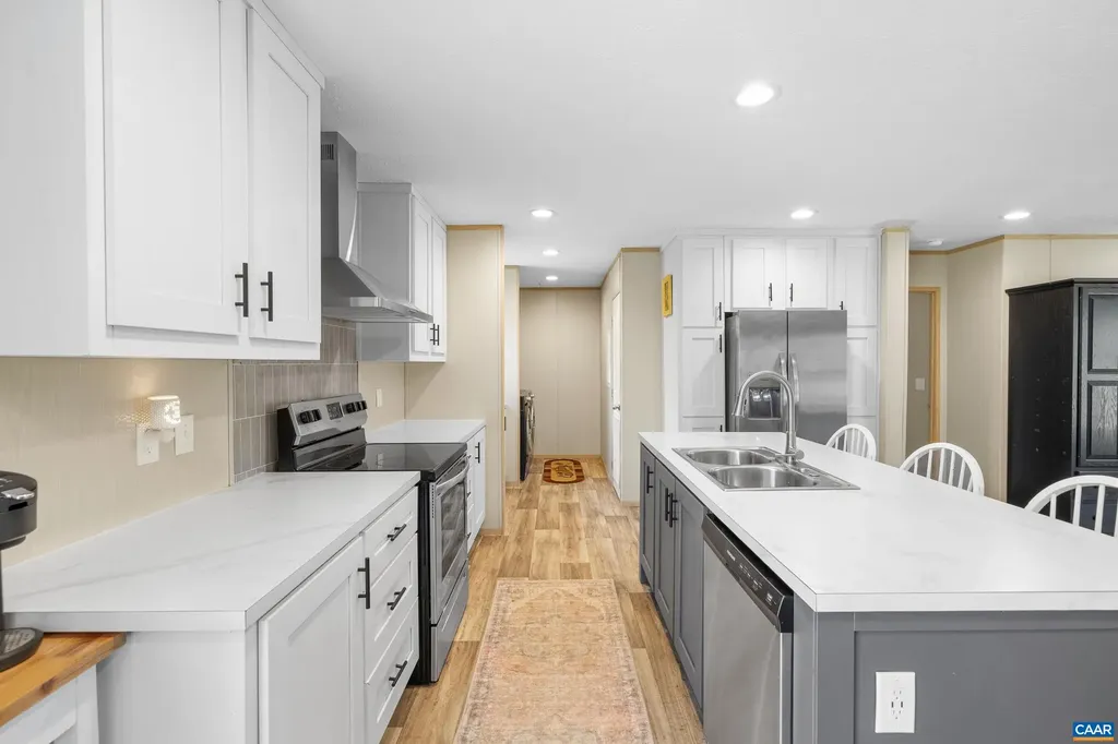 235 Shores Road Palmyra VA 22963