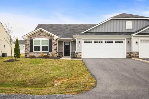 6 South Peak Drive Mcgaheysville VA 22840