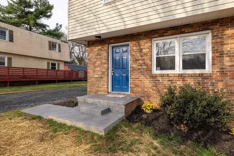 349 Summit Street Harrisonburg VA 22802
