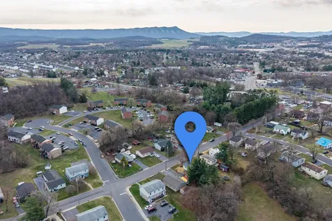 349 Summit Street Harrisonburg VA 22802