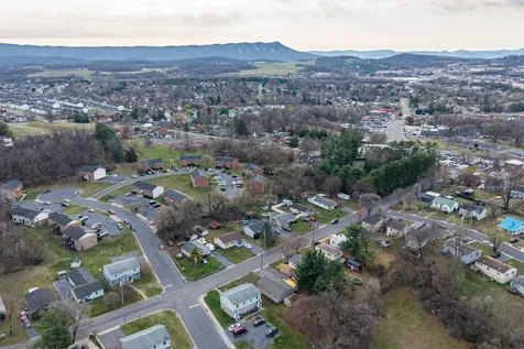 349 Summit Street Harrisonburg VA 22802