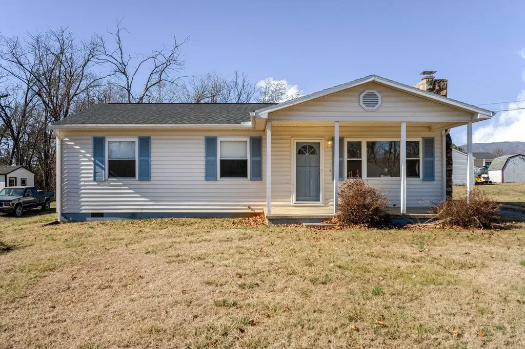 Shenandoah VA, 817 Tenth Street