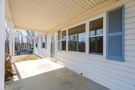 817 Tenth Street Shenandoah VA 22849