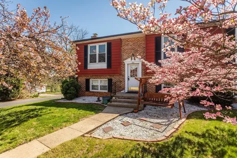 522 Main Street S Mount Crawford VA 22841