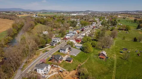 522 Main Street S Mount Crawford VA 22841