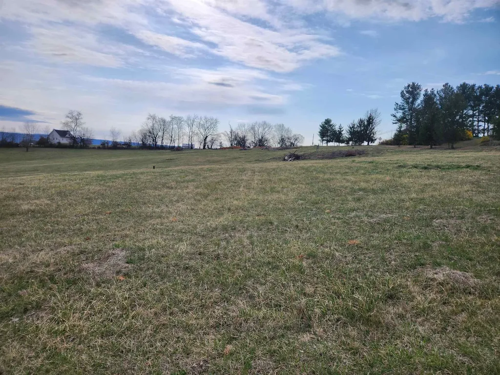 2134 Skippie Lane Broadway VA 22815