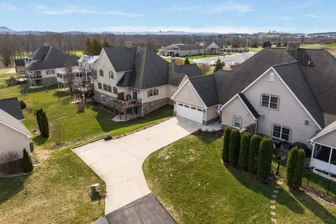 1744 Heritage Estates Circle Harrisonburg VA 22801