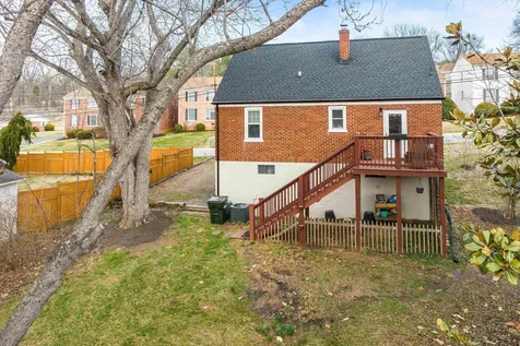 958 Donaghe Street Staunton VA 24401