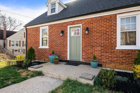 958 Donaghe Street Staunton VA 24401