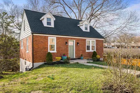 958 Donaghe Street Staunton VA 24401