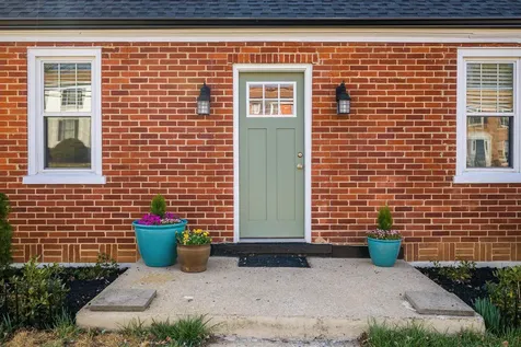 958 Donaghe Street Staunton VA 24401