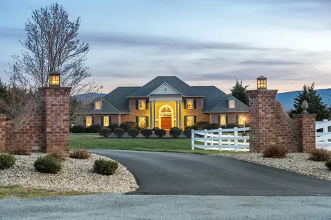 273 Bel Grene Drive Fishersville VA 22939