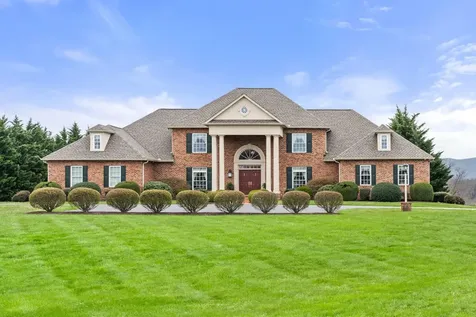 273 Bel Grene Drive Fishersville VA 22939