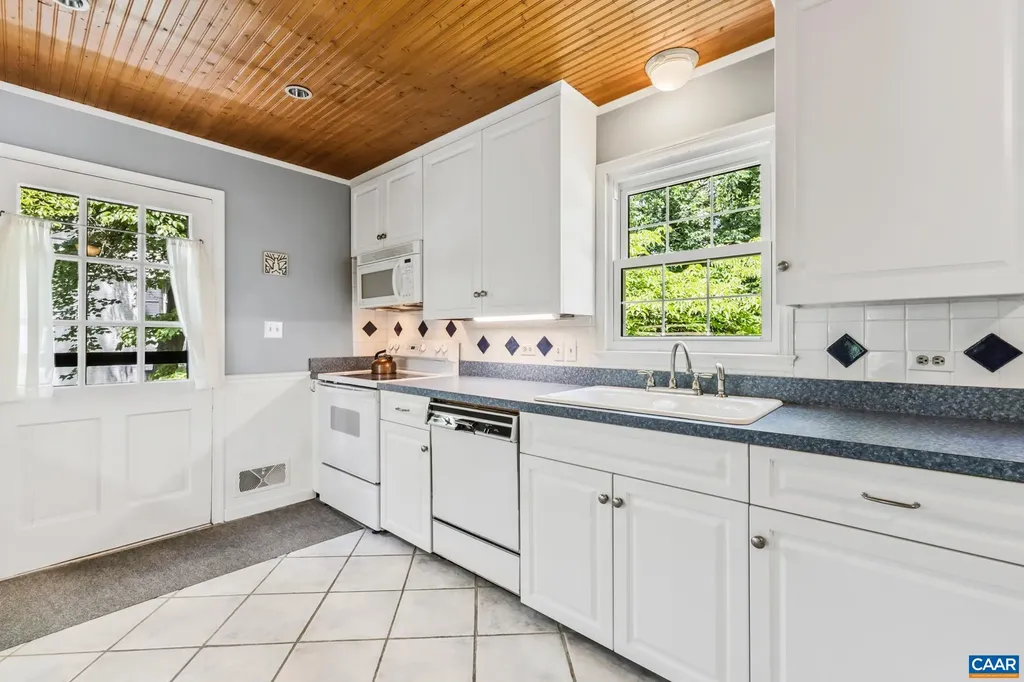 2402 Bennington Road Charlottesville VA 22901