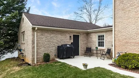 224 Meadowbrook Road Staunton VA 24401