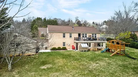 224 Meadowbrook Road Staunton VA 24401
