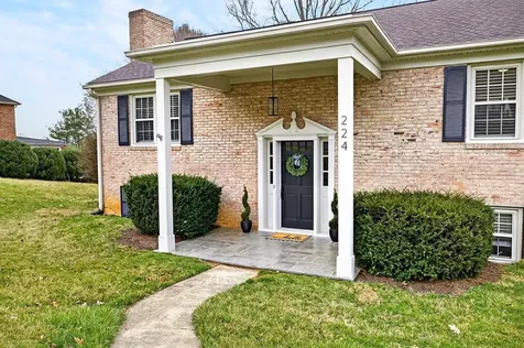 224 Meadowbrook Road Staunton VA 24401