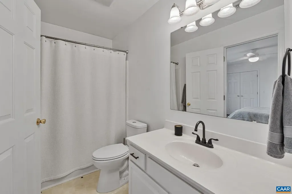 11 Holly Circle Palmyra VA 22963