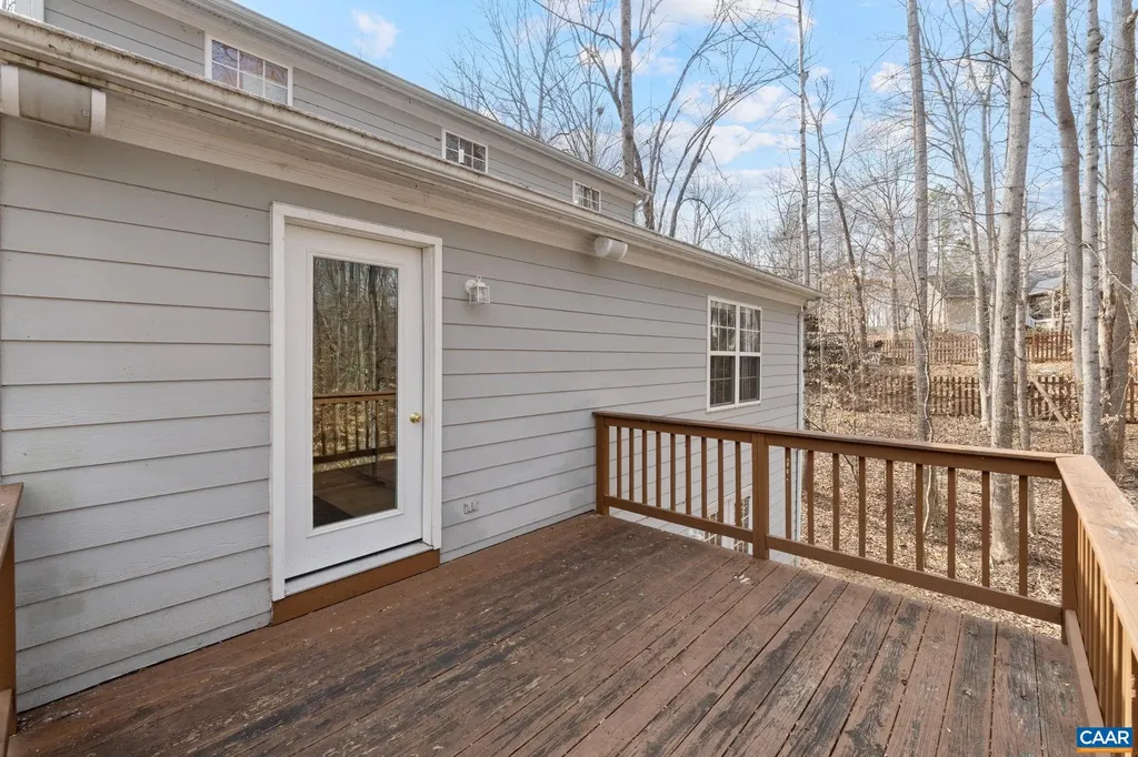 11 Holly Circle Palmyra VA 22963