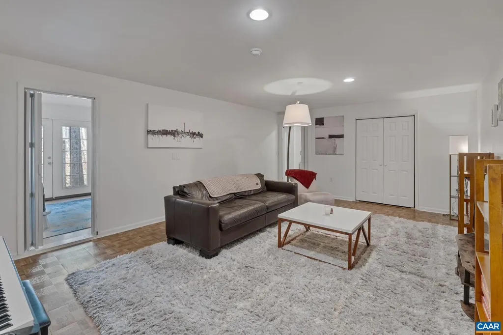 11 Holly Circle Palmyra VA 22963