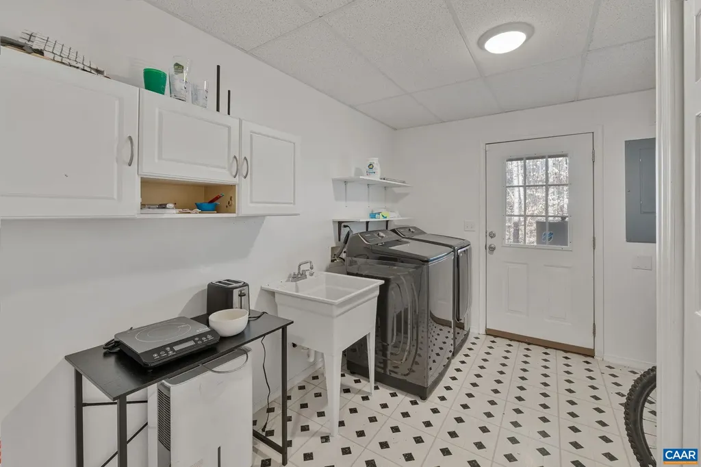 11 Holly Circle Palmyra VA 22963