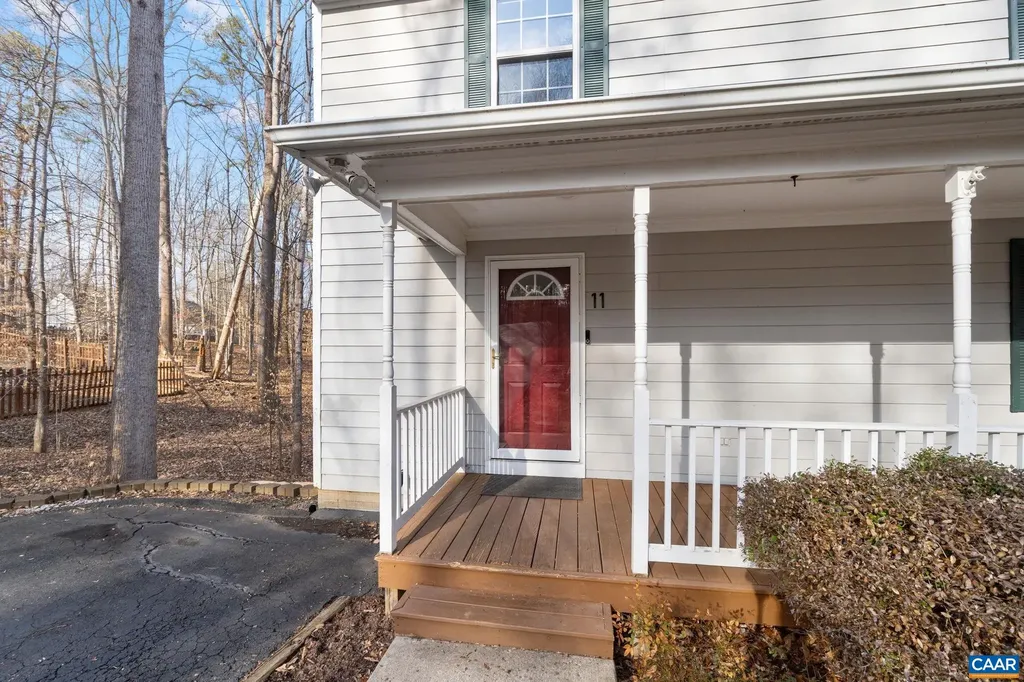 11 Holly Circle Palmyra VA 22963