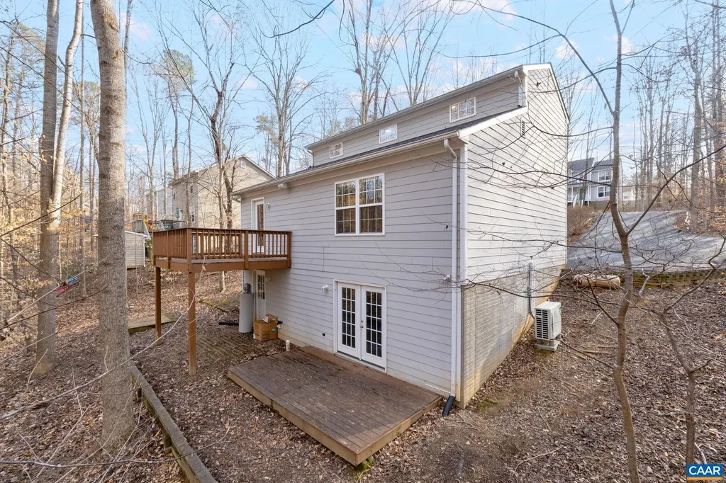 11 Holly Circle Palmyra VA 22963