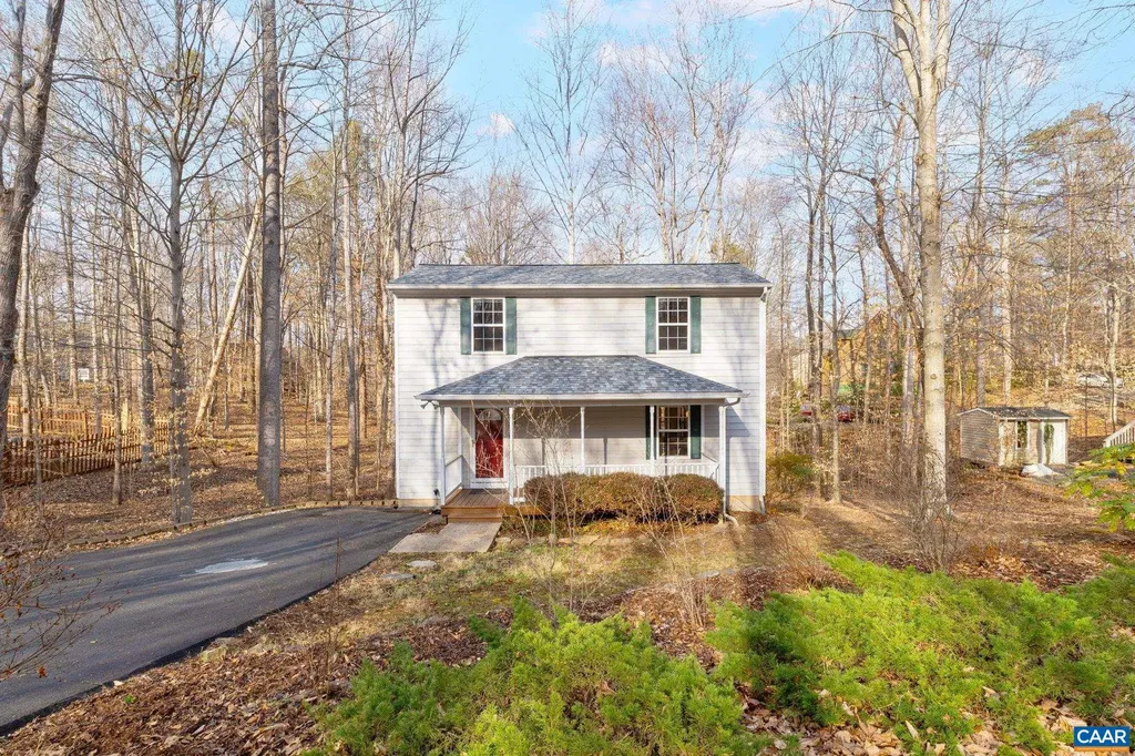 11 Holly Circle Palmyra VA 22963