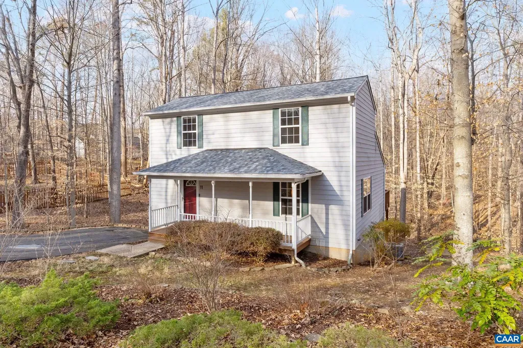 11 Holly Circle Palmyra VA 22963