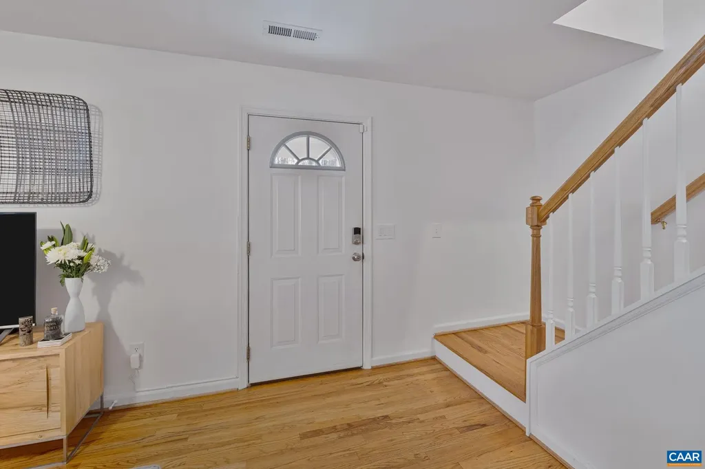 11 Holly Circle Palmyra VA 22963