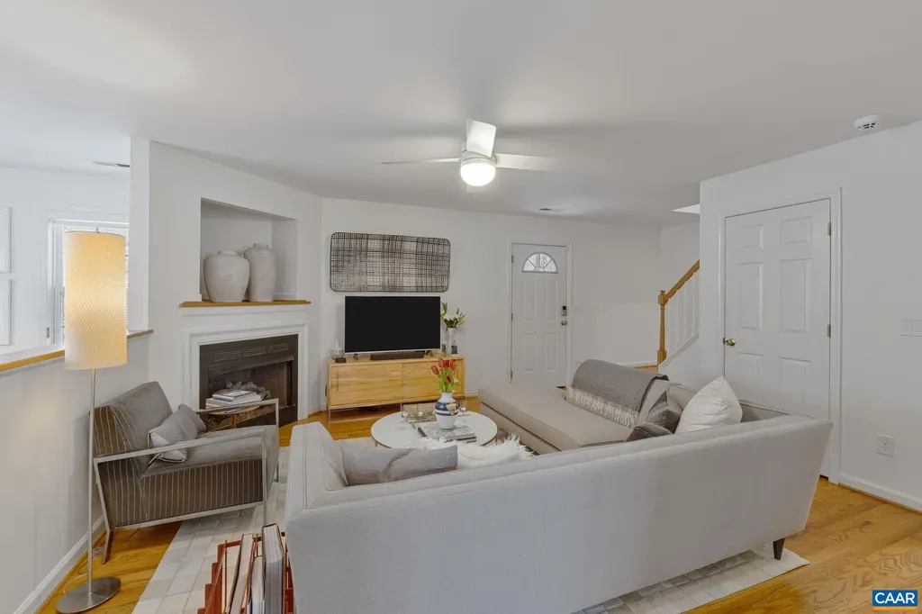 11 Holly Circle Palmyra VA 22963