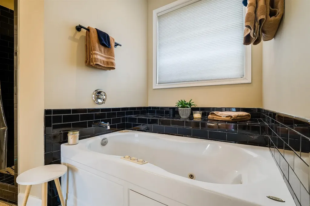 446 Rockfish School Lane Afton VA 22920