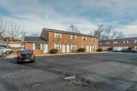 990, 992, 994 Chicago Avenue Harrisonburg VA 22802
