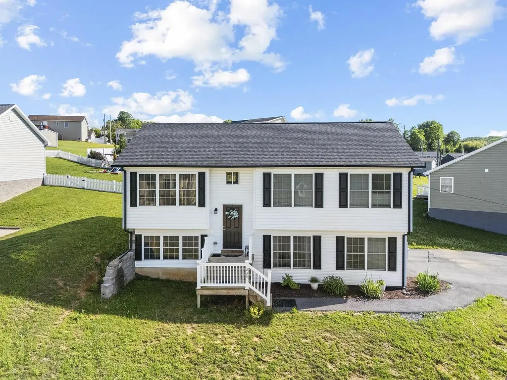 235 Locustdale Loop Shenandoah VA 22849