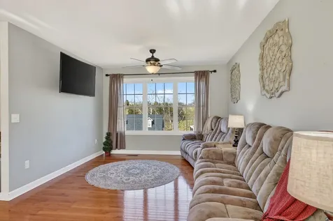 235 Locustdale Loop Shenandoah VA 22849