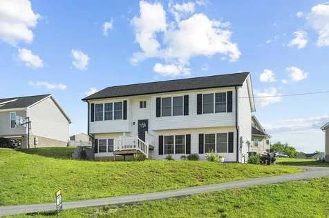 235 Locustdale Loop Shenandoah VA 22849