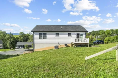 235 Locustdale Loop Shenandoah VA 22849