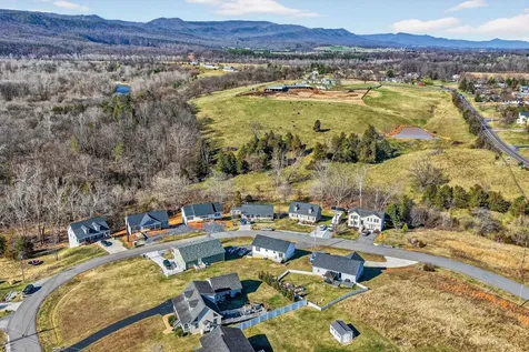 235 Locustdale Loop Shenandoah VA 22849