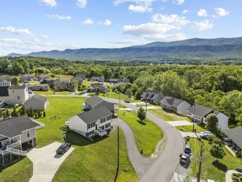 235 Locustdale Loop Shenandoah VA 22849