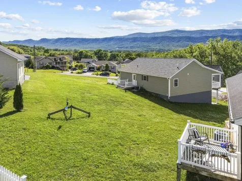 235 Locustdale Loop Shenandoah VA 22849