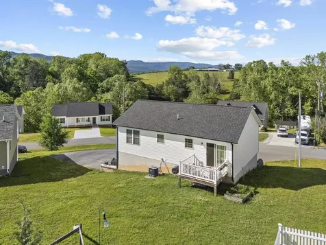 235 Locustdale Loop Shenandoah VA 22849