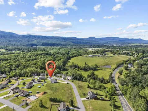 235 Locustdale Loop Shenandoah VA 22849
