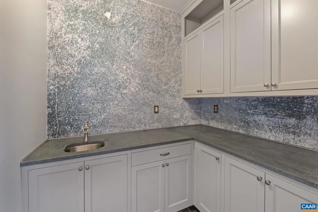 12048 Louisa Road Gordonsville VA 22942