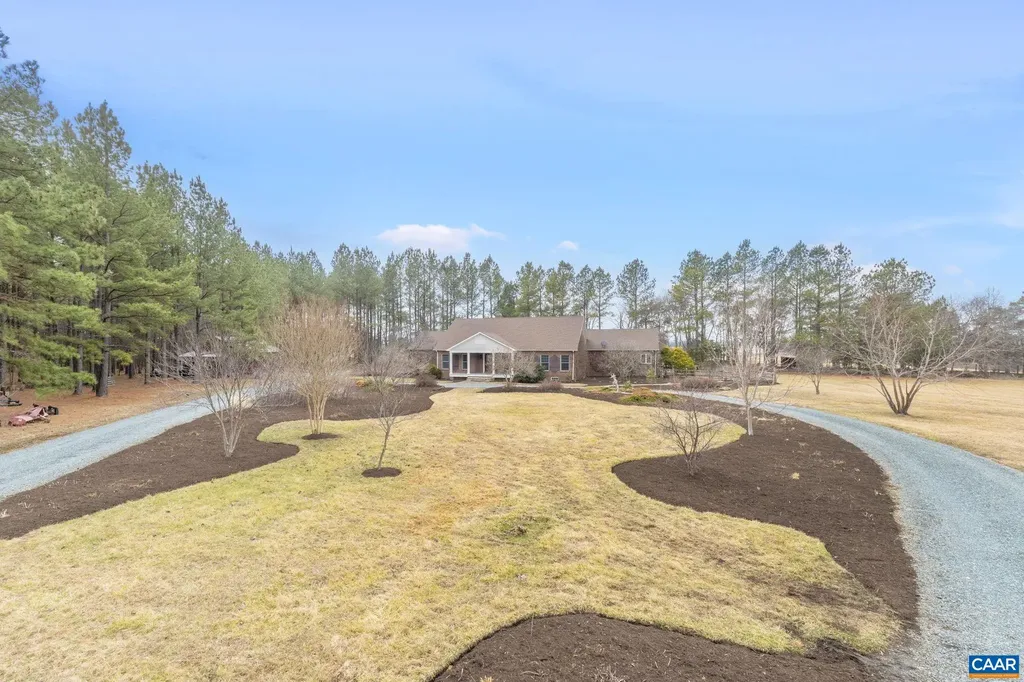 12048 Louisa Road Gordonsville VA 22942