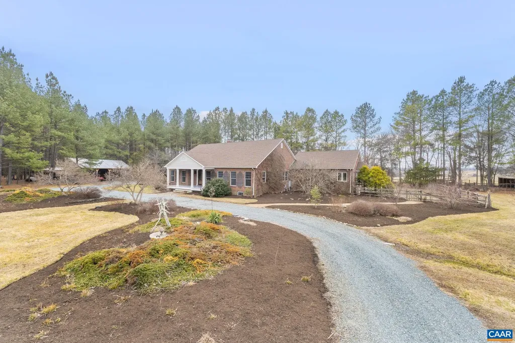 12048 Louisa Road Gordonsville VA 22942